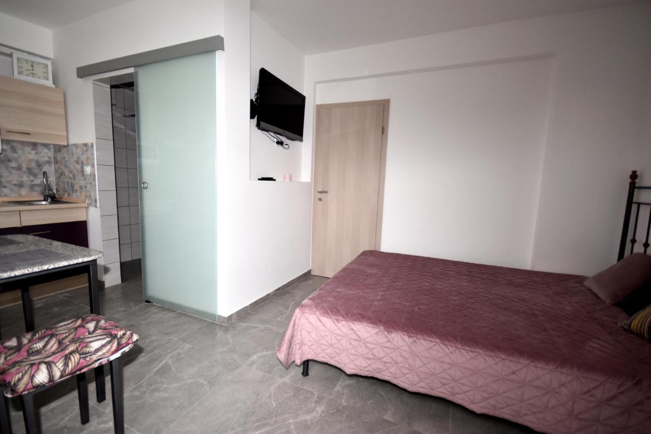 Apartmaji Lejardin Daire Škofljica Dış mekan fotoğraf