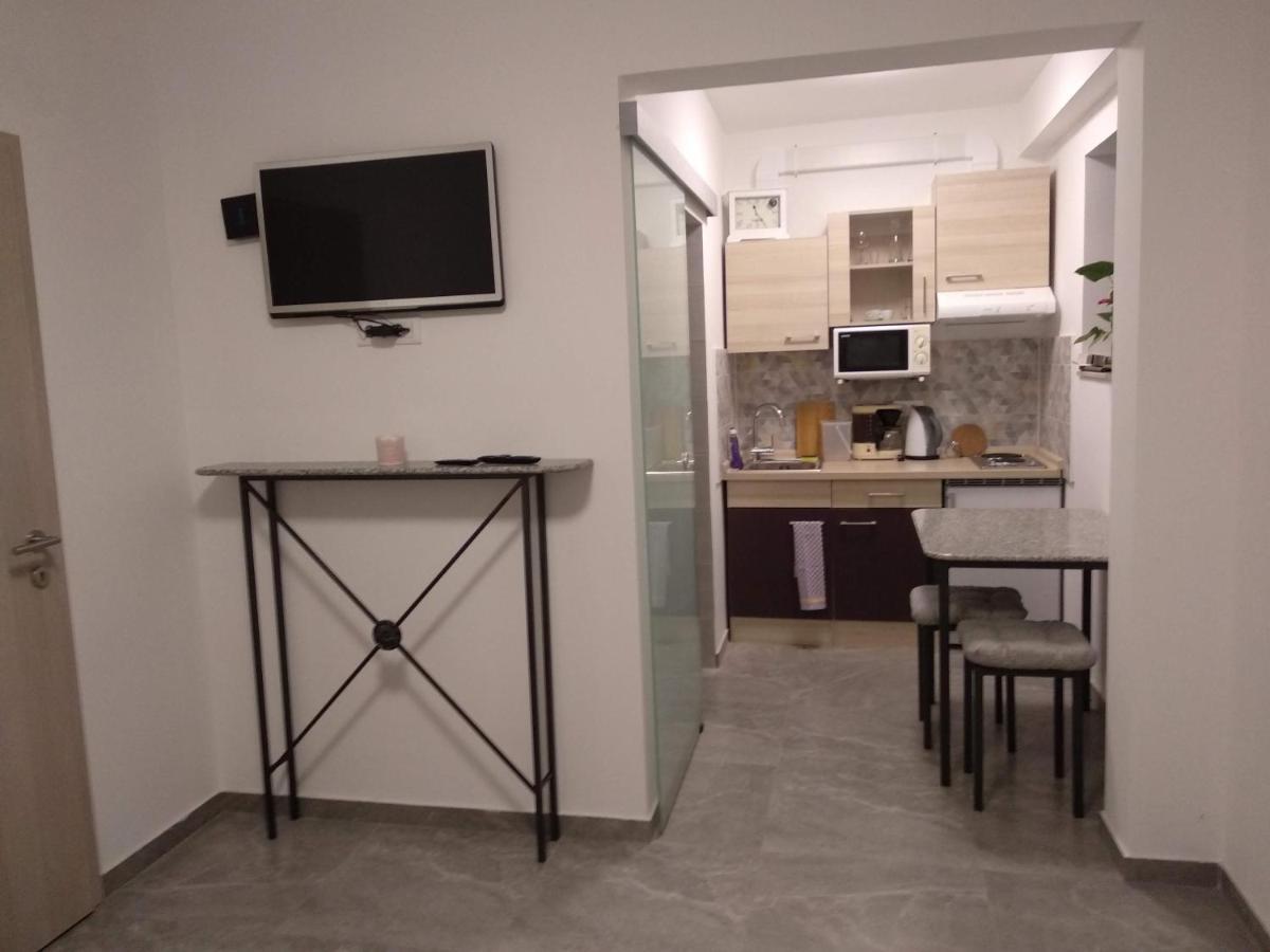 Apartmaji Lejardin Daire Škofljica Dış mekan fotoğraf